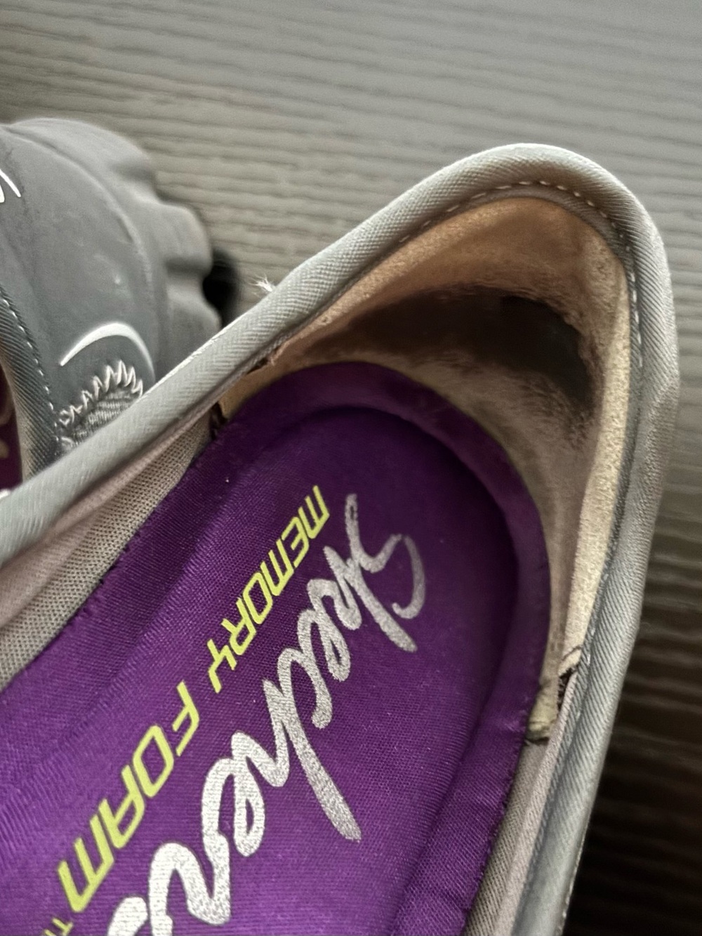 Skechers Women's Gray Slip-On Memory Foam Sneaker with Purple Insole Used Size 9 - Picture 9 of 16